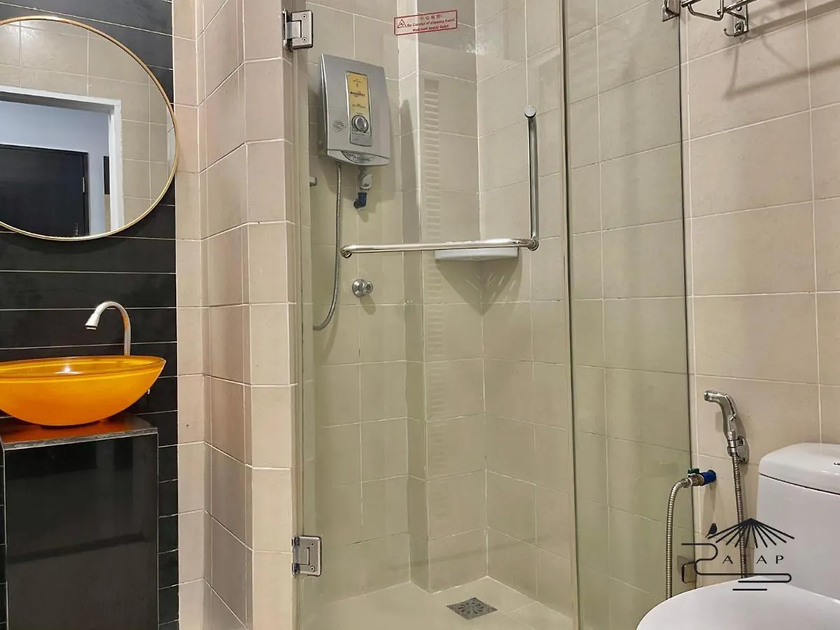 Atap Hotel Kota Kinabalu 3*,