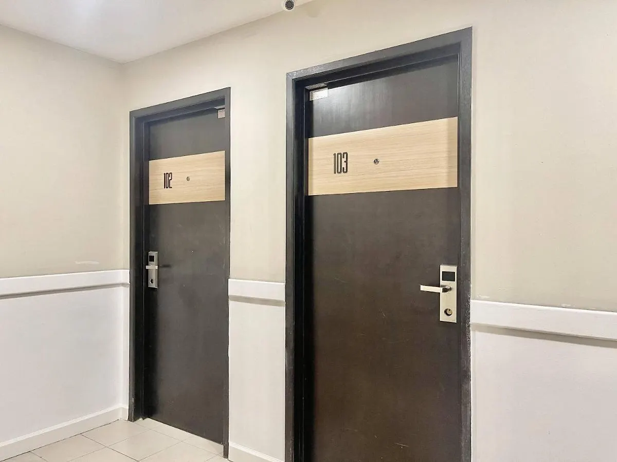 Atap Hotel Kota Kinabalu 3*,