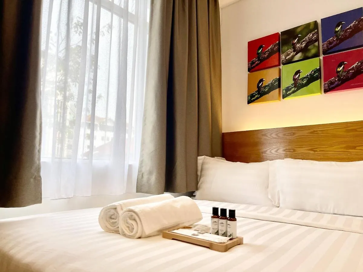***  Atap Hotel Kota Kinabalu Ma­lay­sia